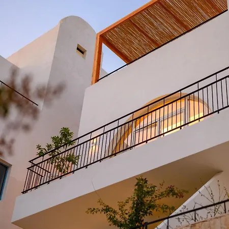 Iconic Mediterranean Otel